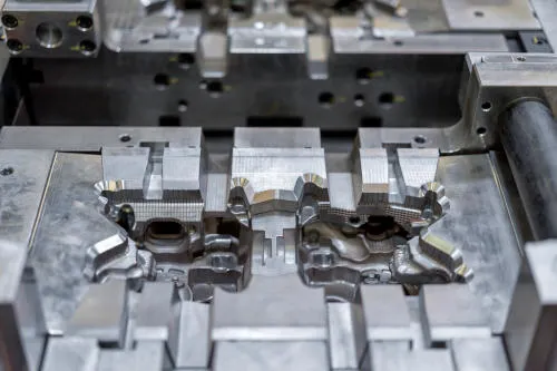 die cast mold for automotive part 转换自 jpg